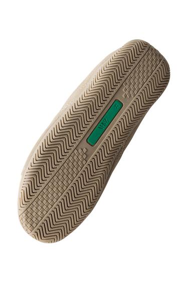 SPORTSCHUH MIT SCHMUCKPERLEN-CLIPS - Braun von Zara