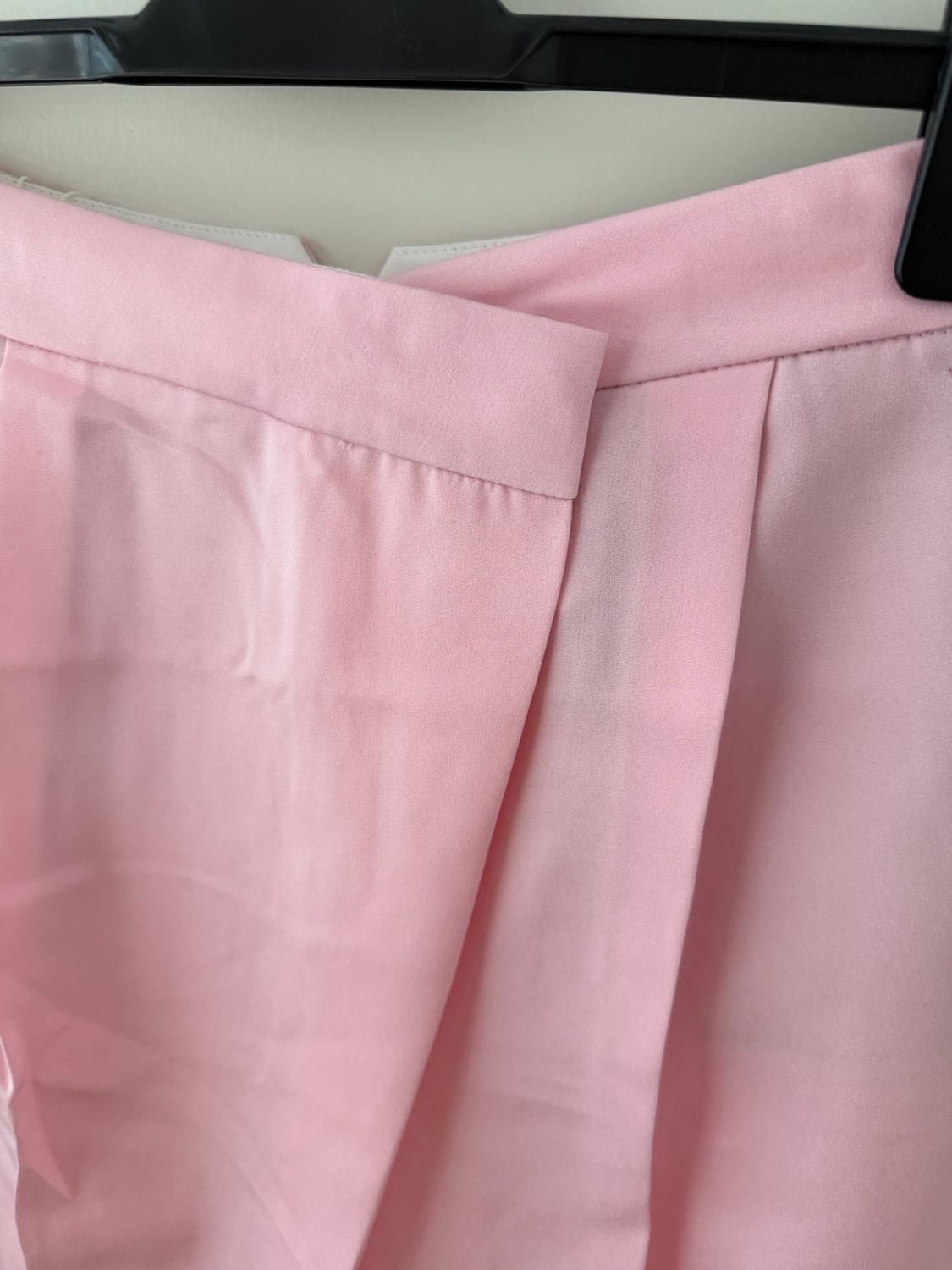 HIGH-WAIST BERMUDA SHORTS WITH DARTS - Image 3