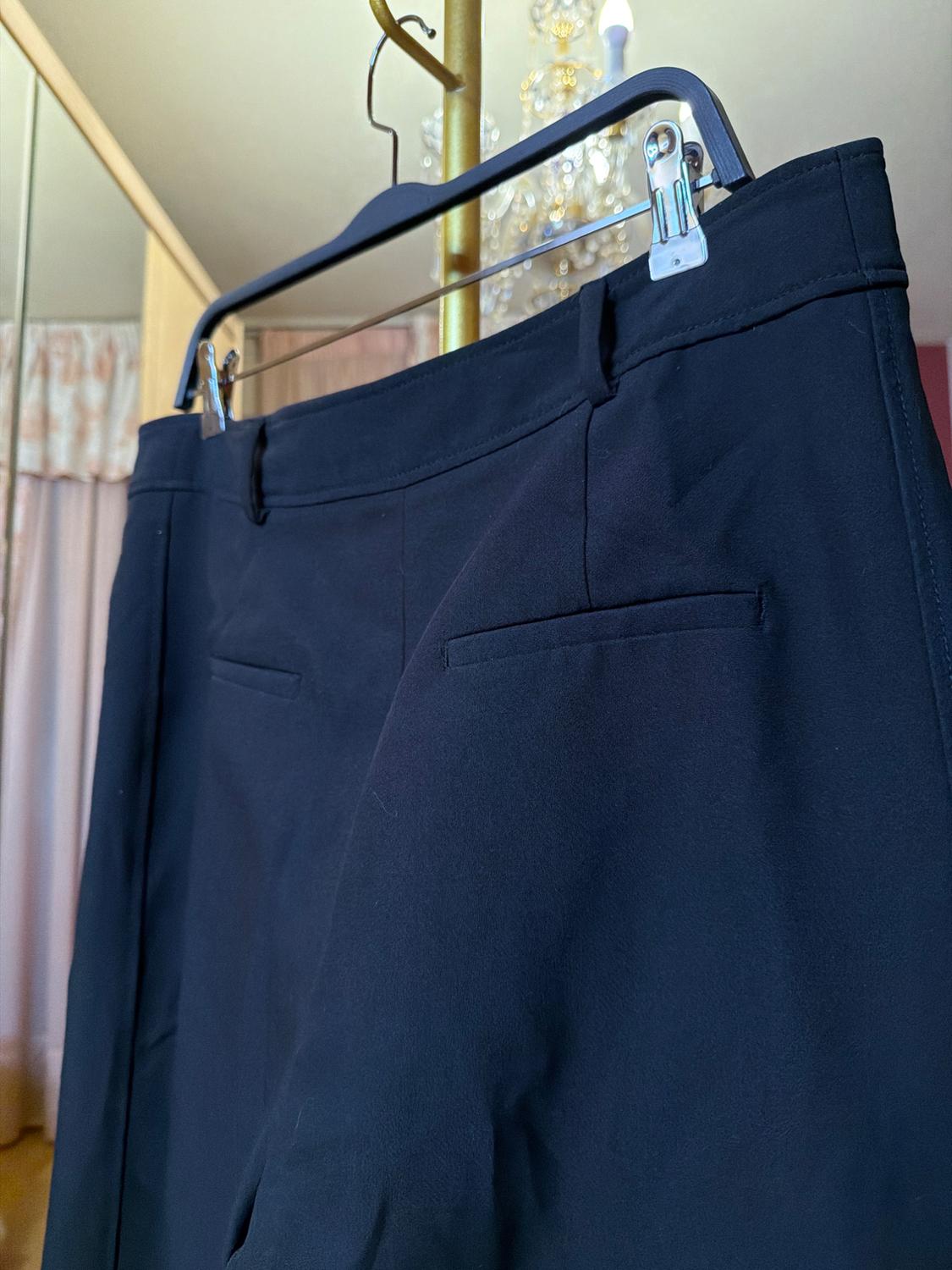 CARROT FIT TROUSERS WITH DARTS DETAIL - Image 5