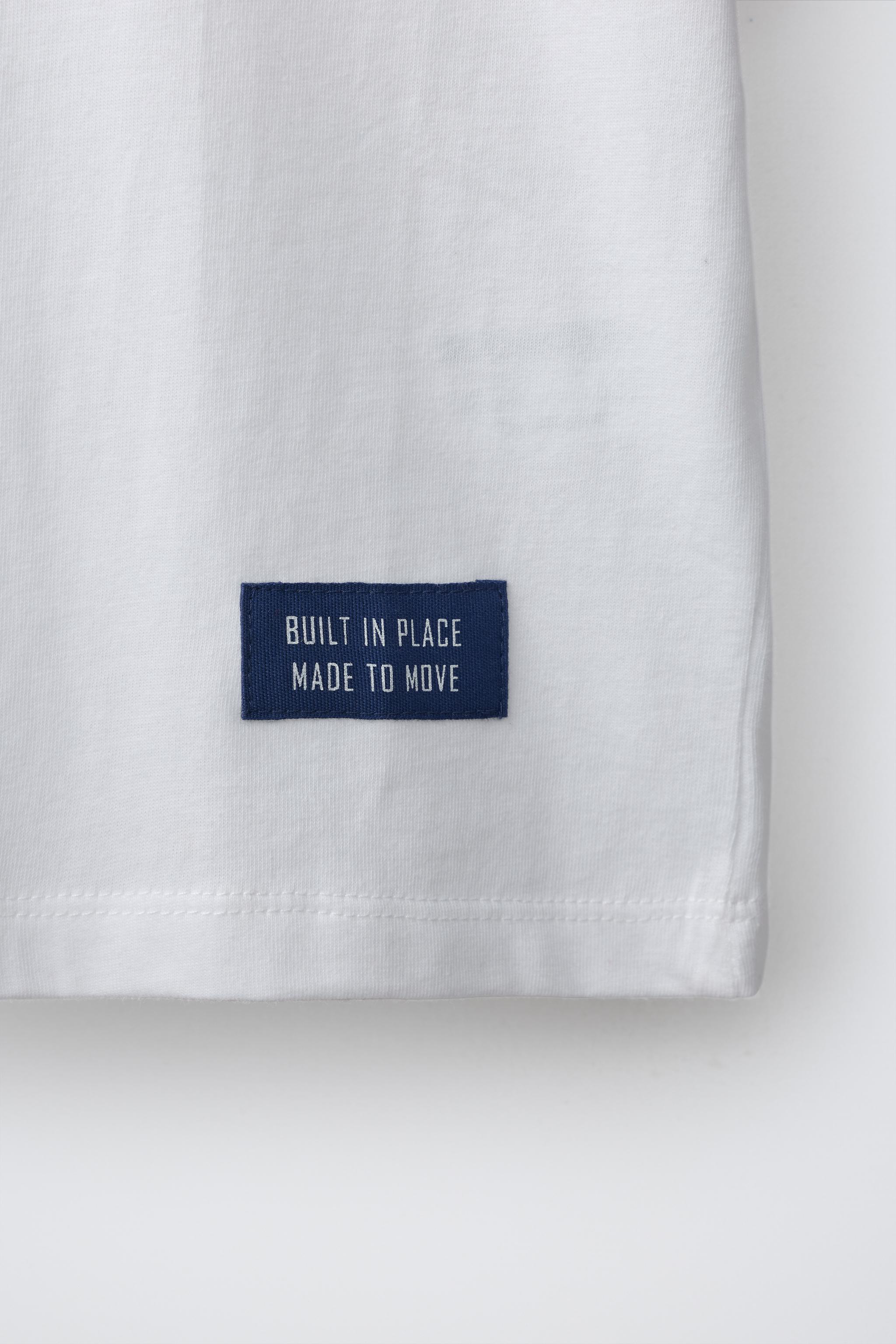 GRAPHIC TEXT T-SHIRT