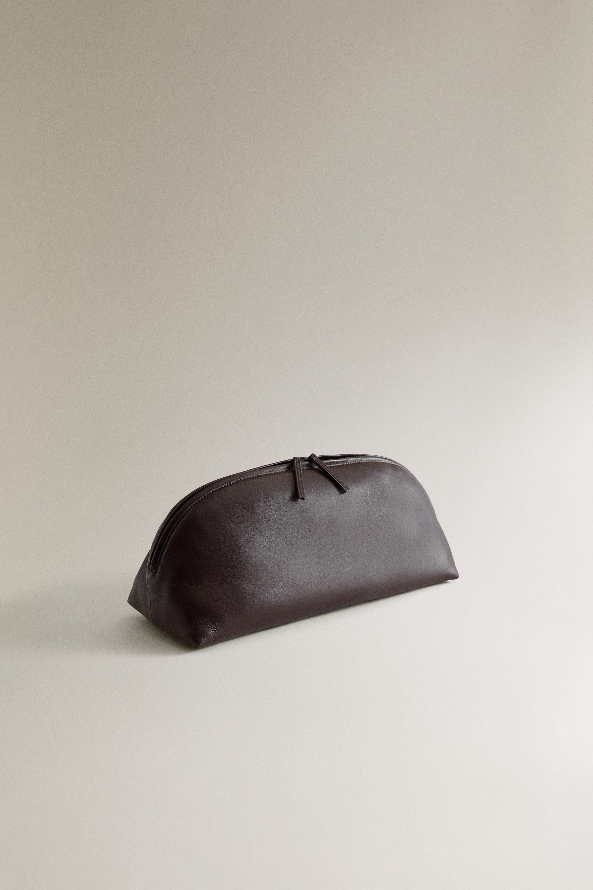 LARGE LEATHER HALF-MOON MAKEUP BAG — Burgundy Red