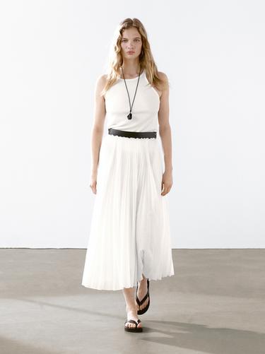 Jupe plissée avec détail en cuir - Blanc de Zara