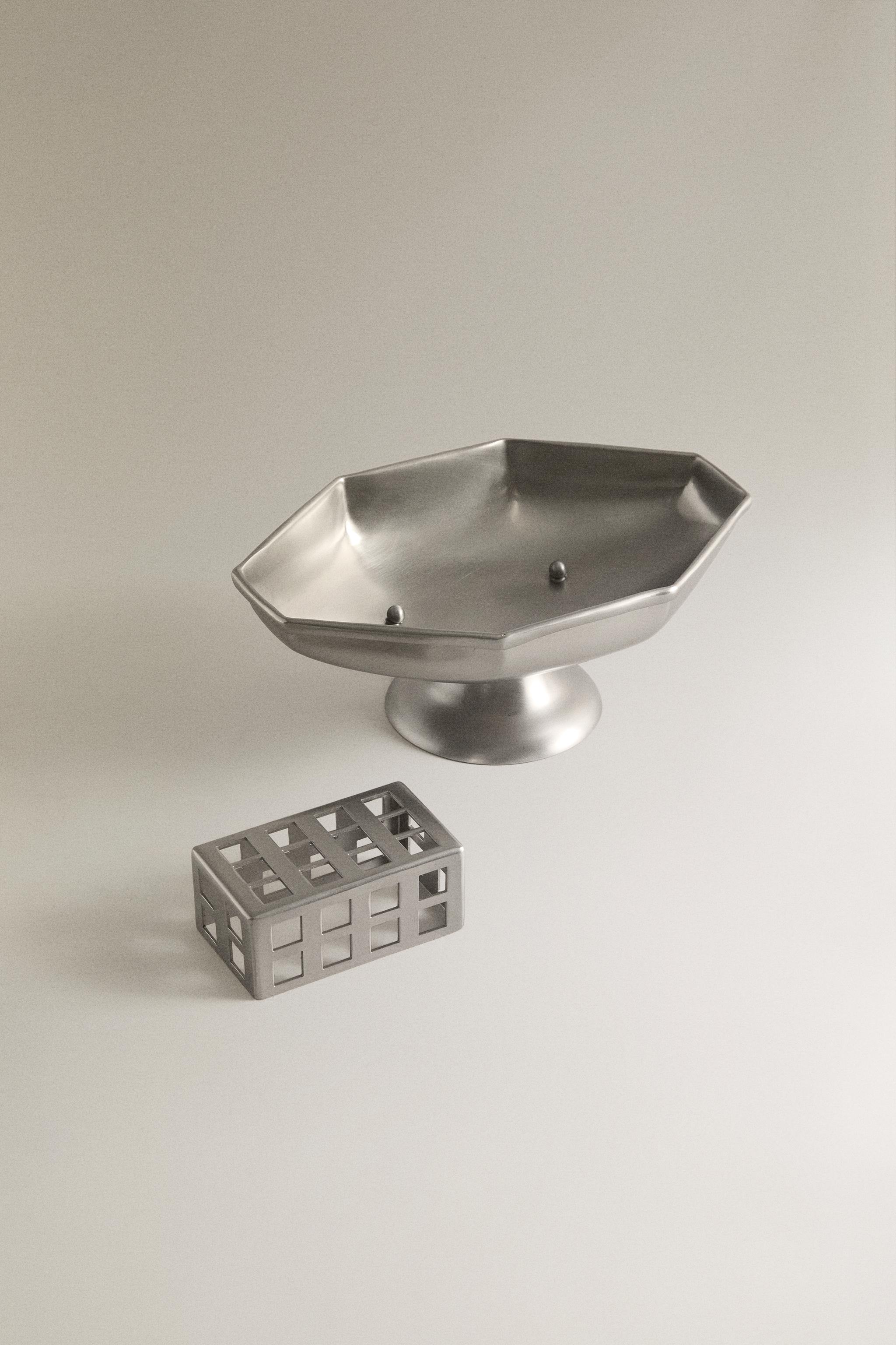 SMALL METAL TRAY | STUDIO MARY LENNOX — Silver