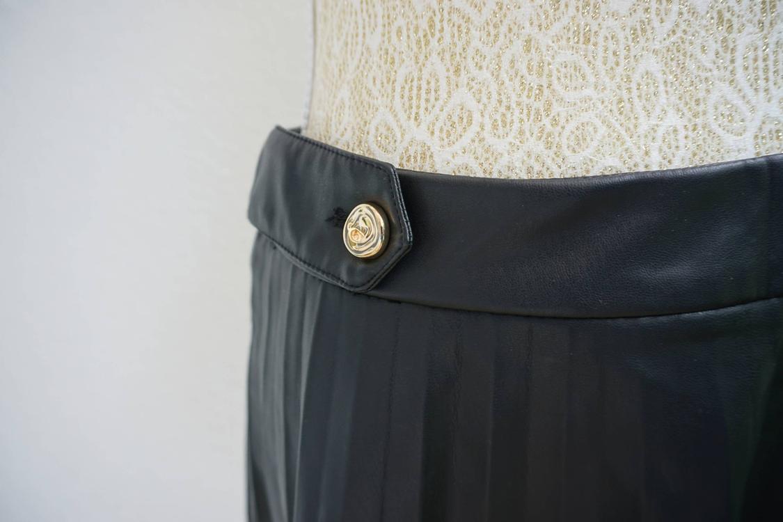 FAUX LEATHER MINI SKIRT WITH BOX PLEATS - Image 3
