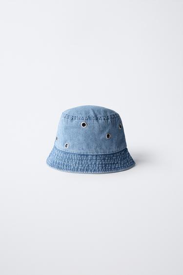 DENIM EYELET BUCKET HAT - Light blue by Zara
