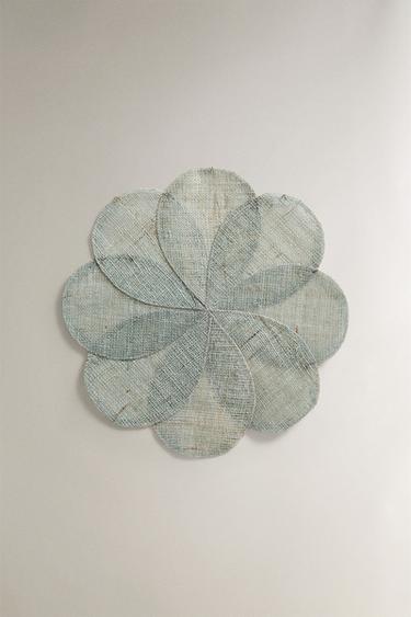 Zara PODMETAČ ZA STO OD RAMIJE U OBLIKU CVETA – plava / zelena