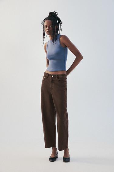JEANS TRF VOLUMEN CROP TIRO MEDIO - Berenjena de Zara