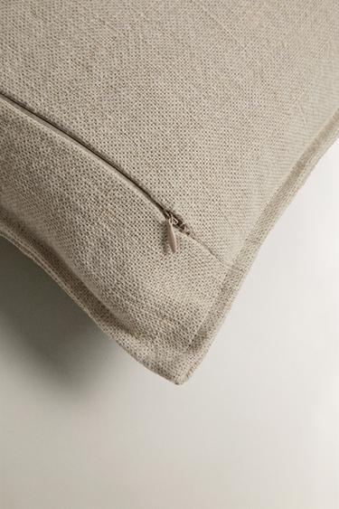 HOUSSE DE COUSSIN LIN SURPIQÛRE - Sable de Zara - Image 5