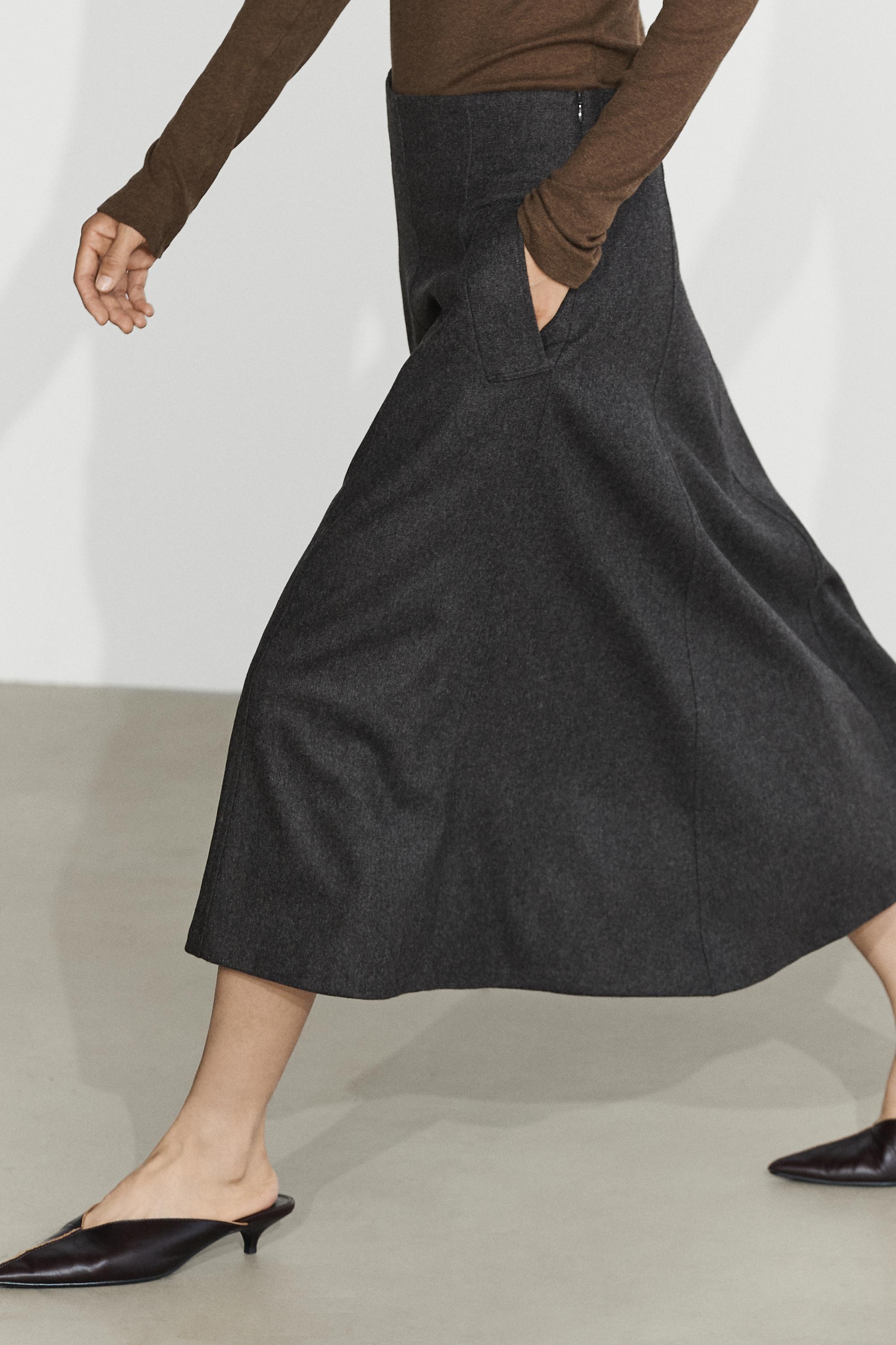 Flared midi skirt with pocket detail