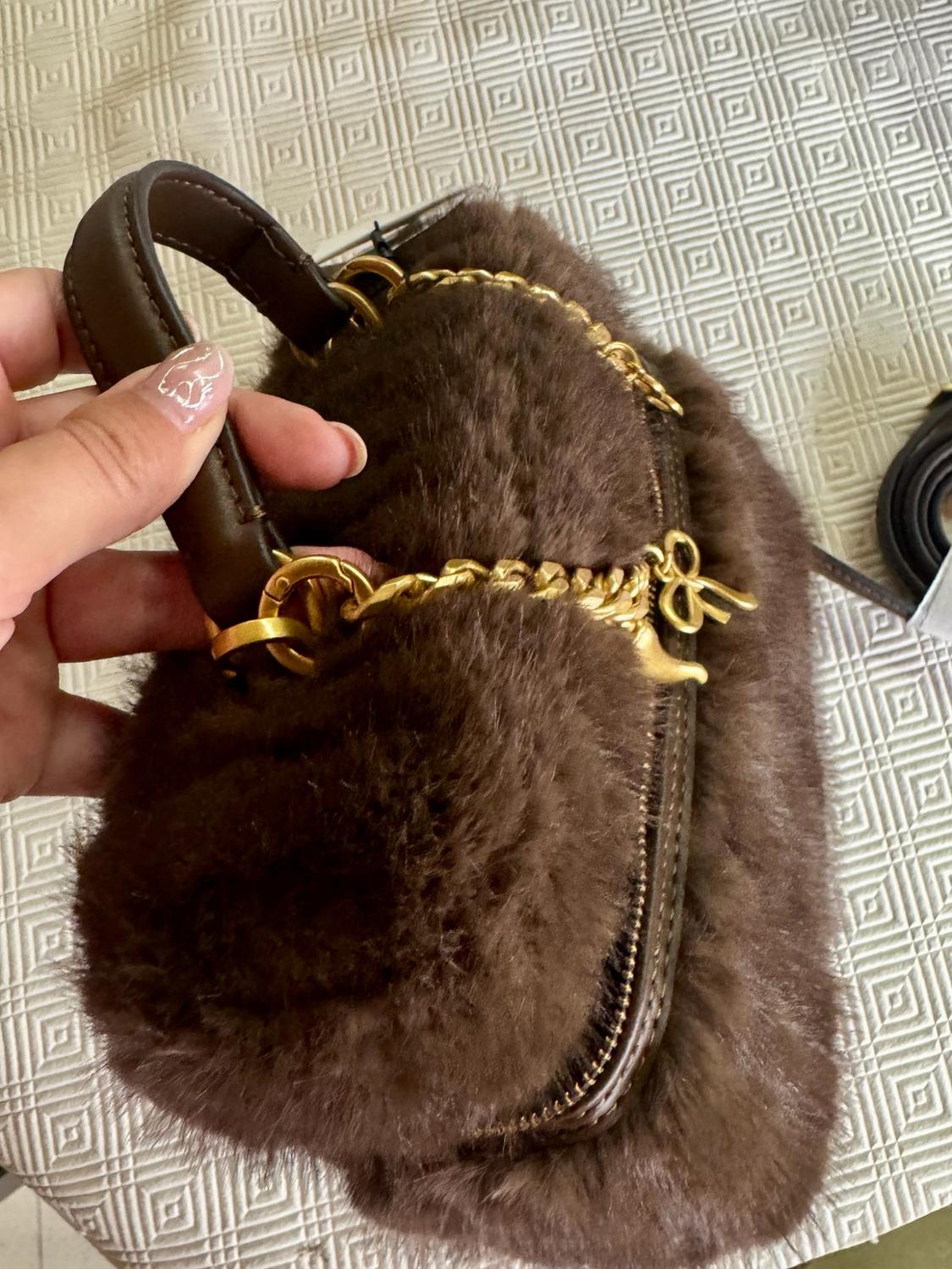 RIGID FAUX FUR BAG - Image 9