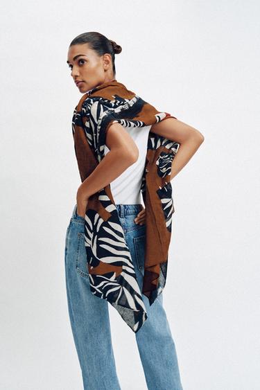 FOULARD AVEC LIN IMPRIMÉ TIGRE - Marron de Zara - Image 1