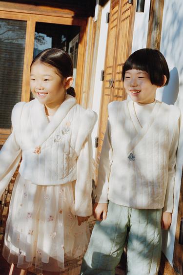 FAUX FUR PUFFER GILET - Ecru by Zara