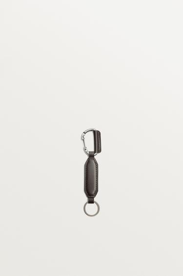 حامل مفاتيح جلدي - بني الخاص بـ Zara
