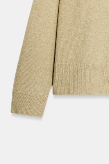 PULL EN LAINE À MAILLE LISSE - Marron clair de Zara - Image 7