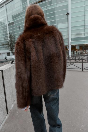VESTE RÉVERSIBLE DOUBLE FACE EFFET FOURRURE - Marron foncé de Zara - Image 9