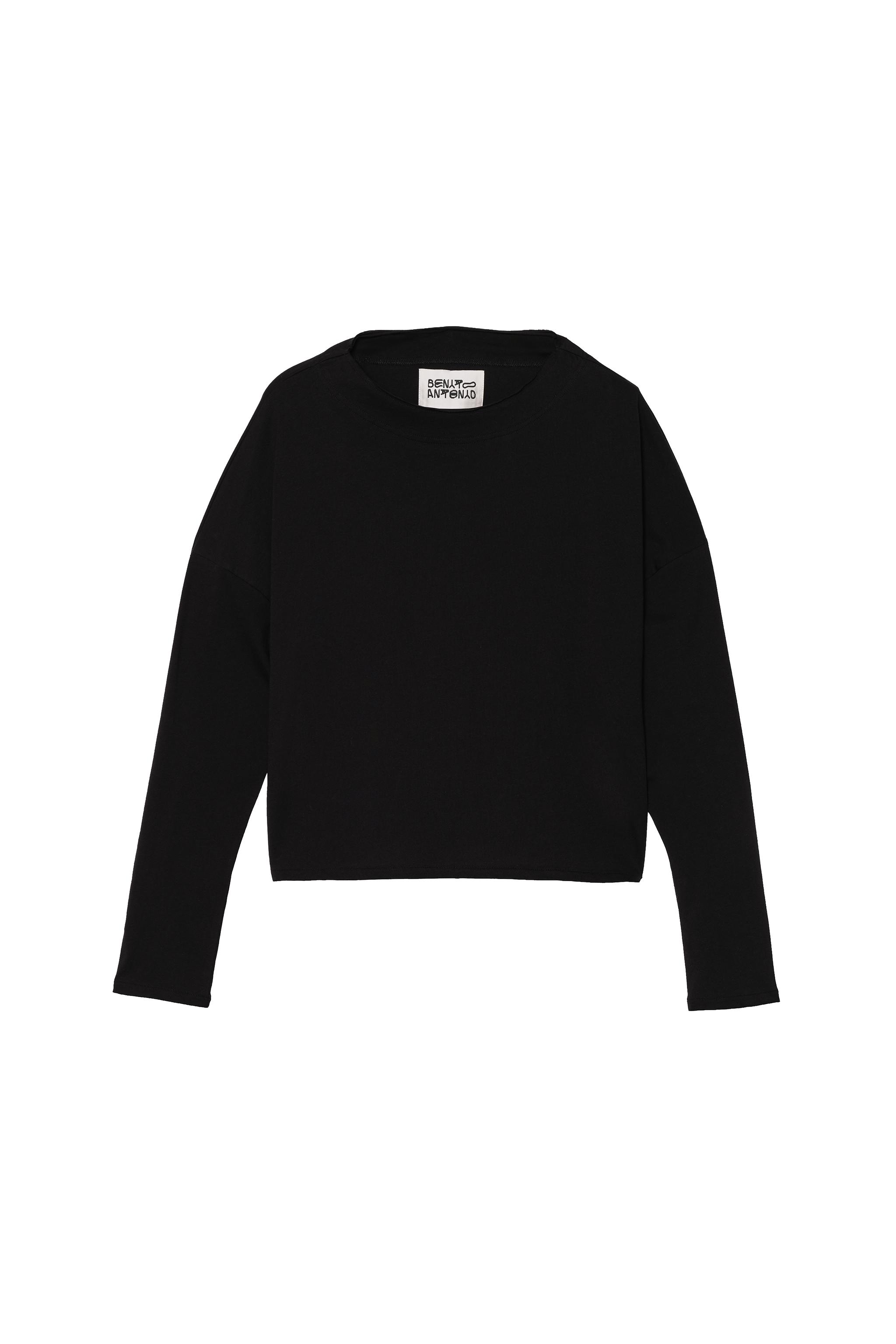 LONG SLEEVE CROPPED T-SHIRT — Black