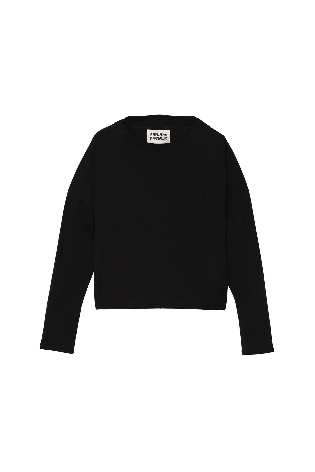 LONG SLEEVE CROPPED T-SHIRT — Black