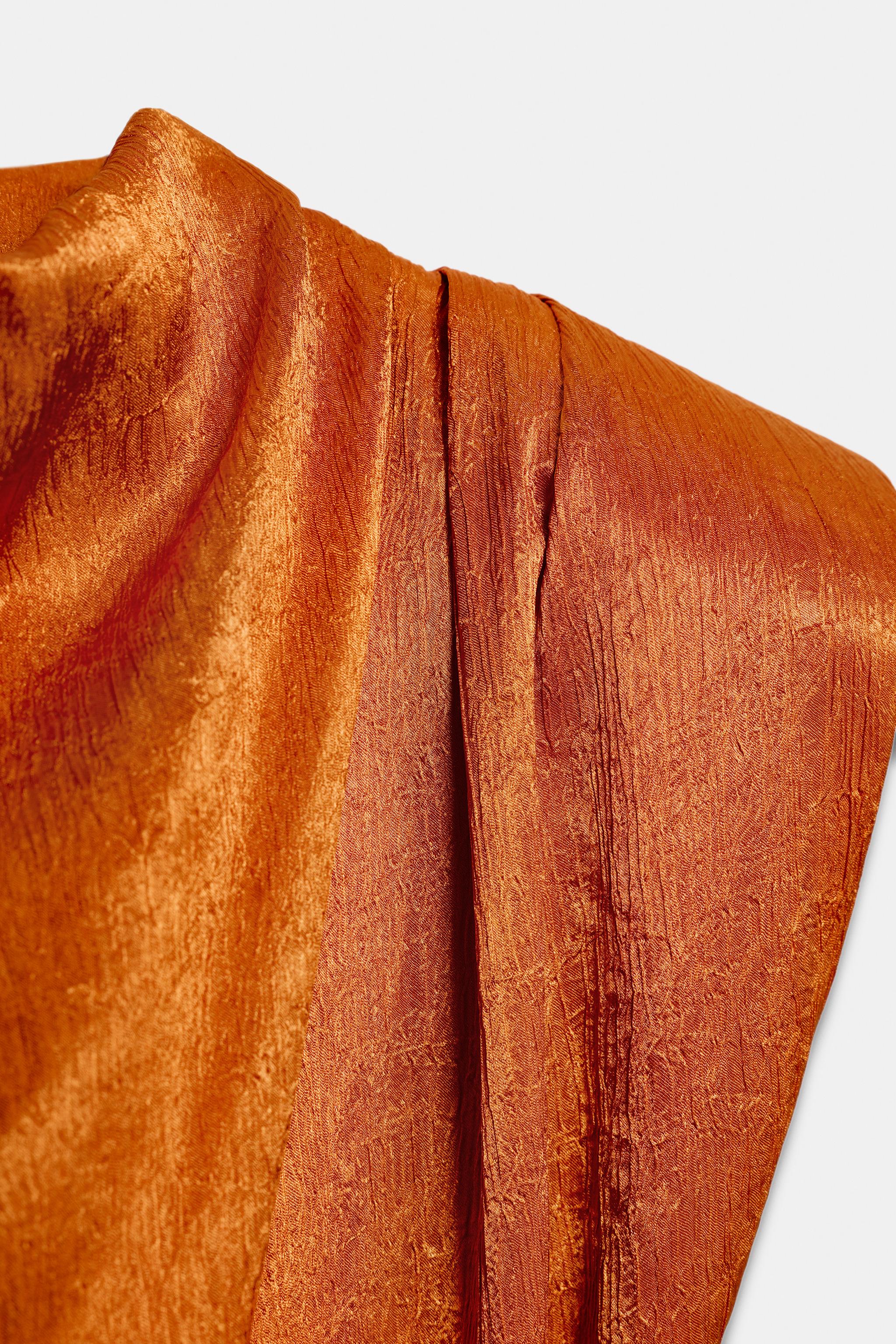 SATIN EFFECT TIE TOP