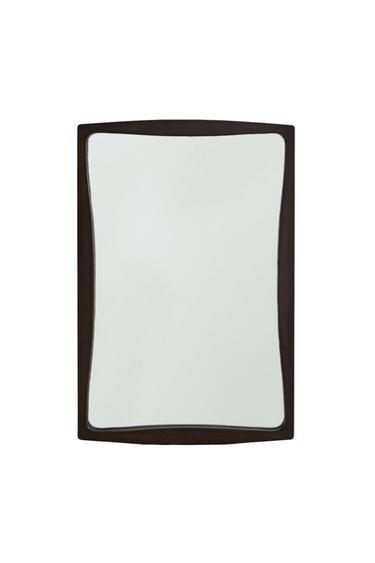 WANDSPIEGEL MIT HOLZRAHMEN UND WELLENDESIGN - Braun von Zara