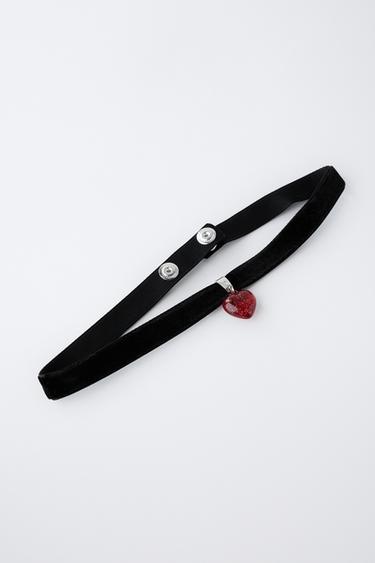 FLOCKED HEART CHOKER - Black by Zara - Image 2