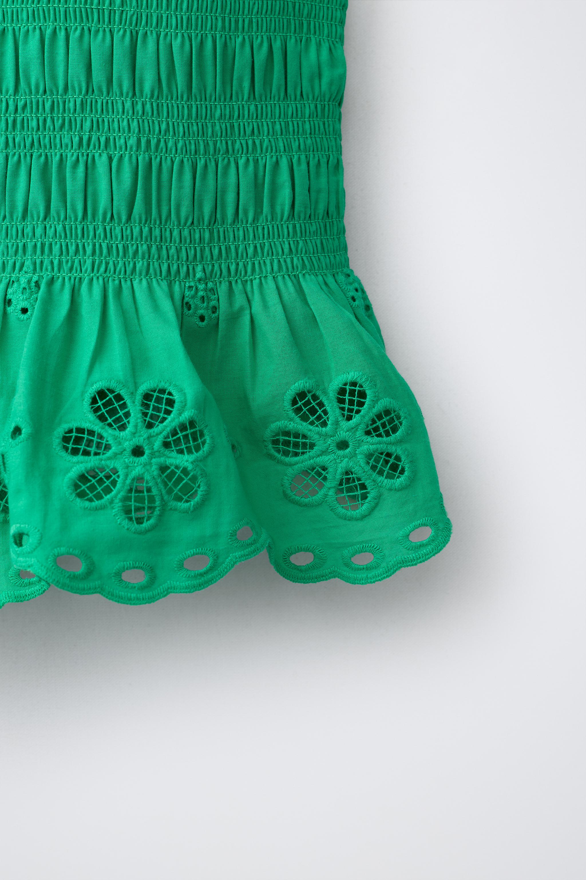 SCHIFFLY ELASTICIZED TOP