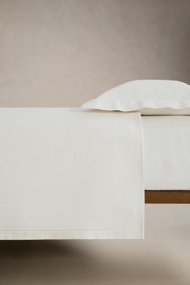 COUVERTURE PIQUÉ JOUR ÉCHELLE - Blanc cassé de Zara - Image 2