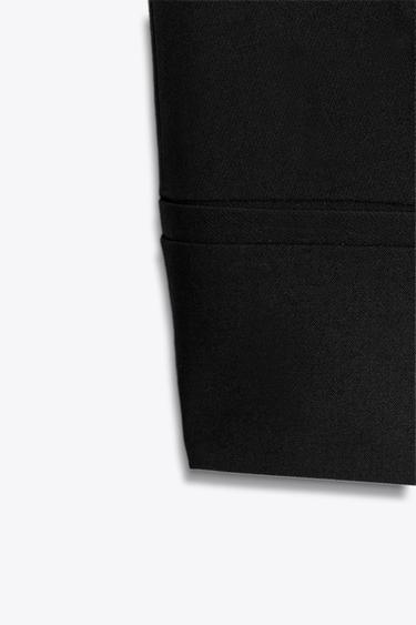 GILET COURT À BOUTONS DORÉS - Noir de Zara - Image 6