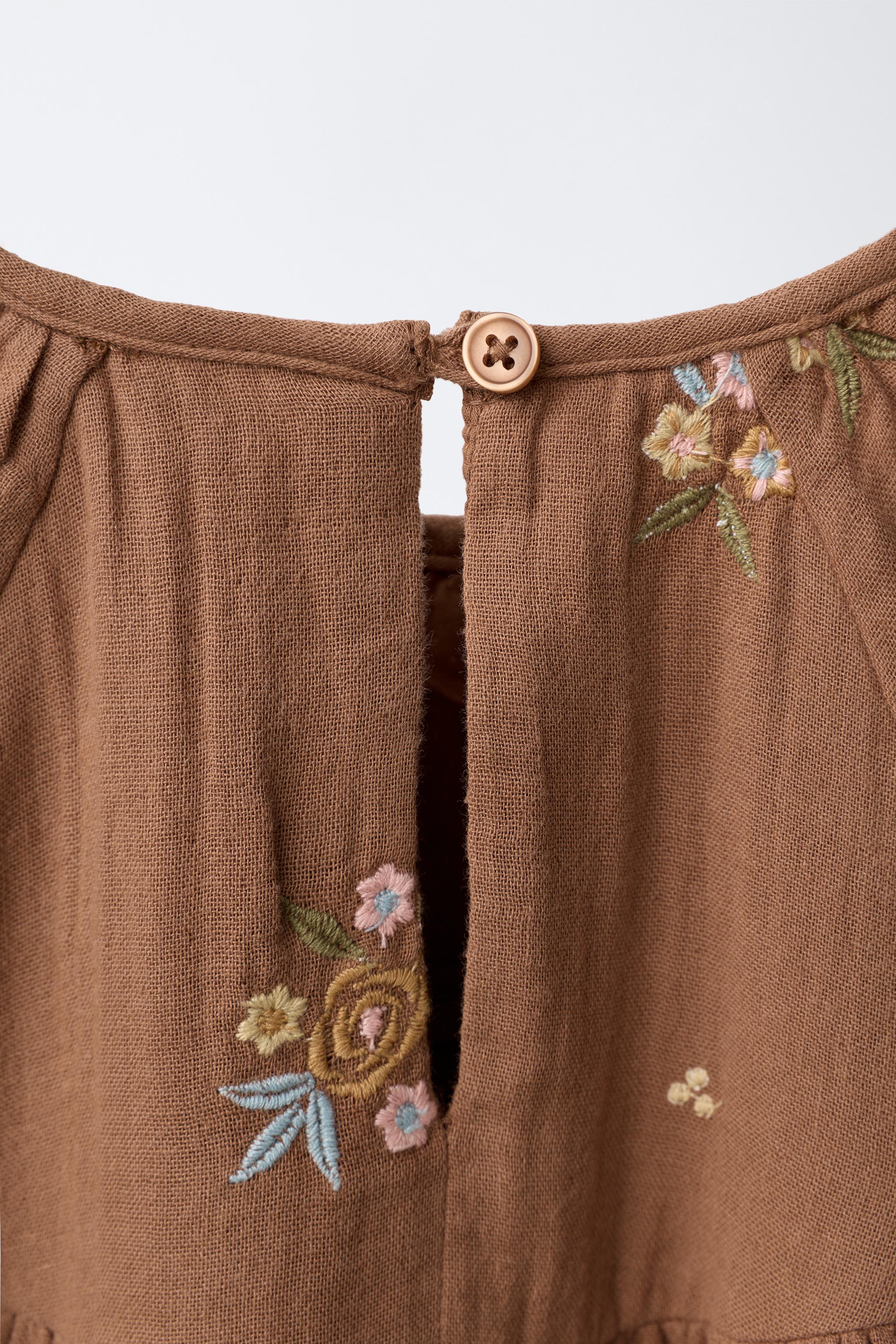 ROBE FLEURS BRODÉES