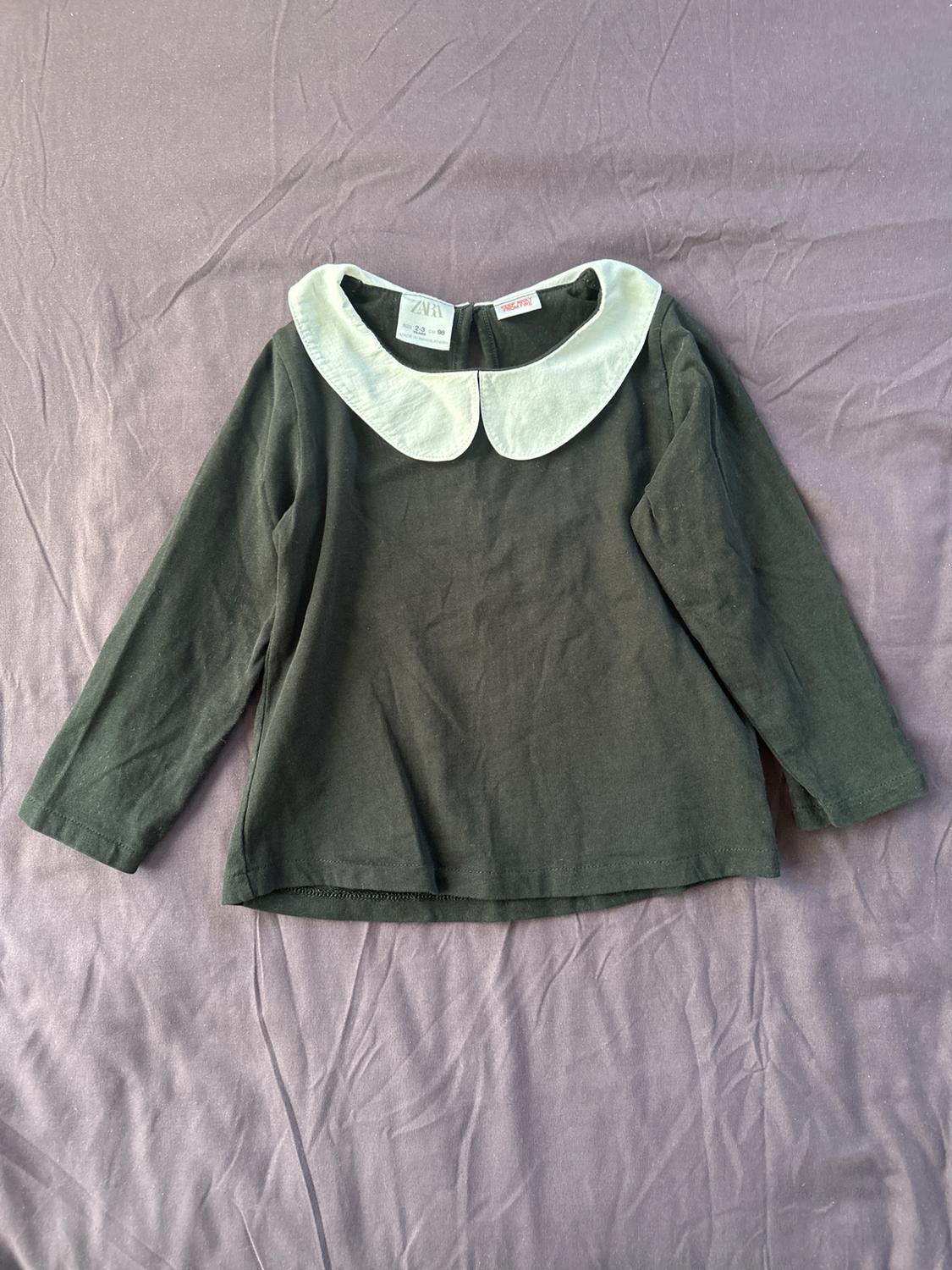 T-SHIRT WITH PETER PAN COLLAR
