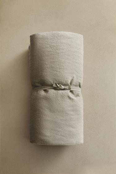 WASHED LINEN TOPPER - Light beige by Zara