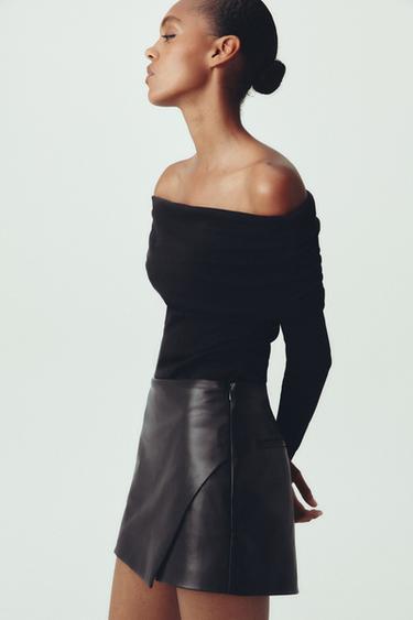 FALDA PANTALÓN EFECTO PIEL - Negro de Zara