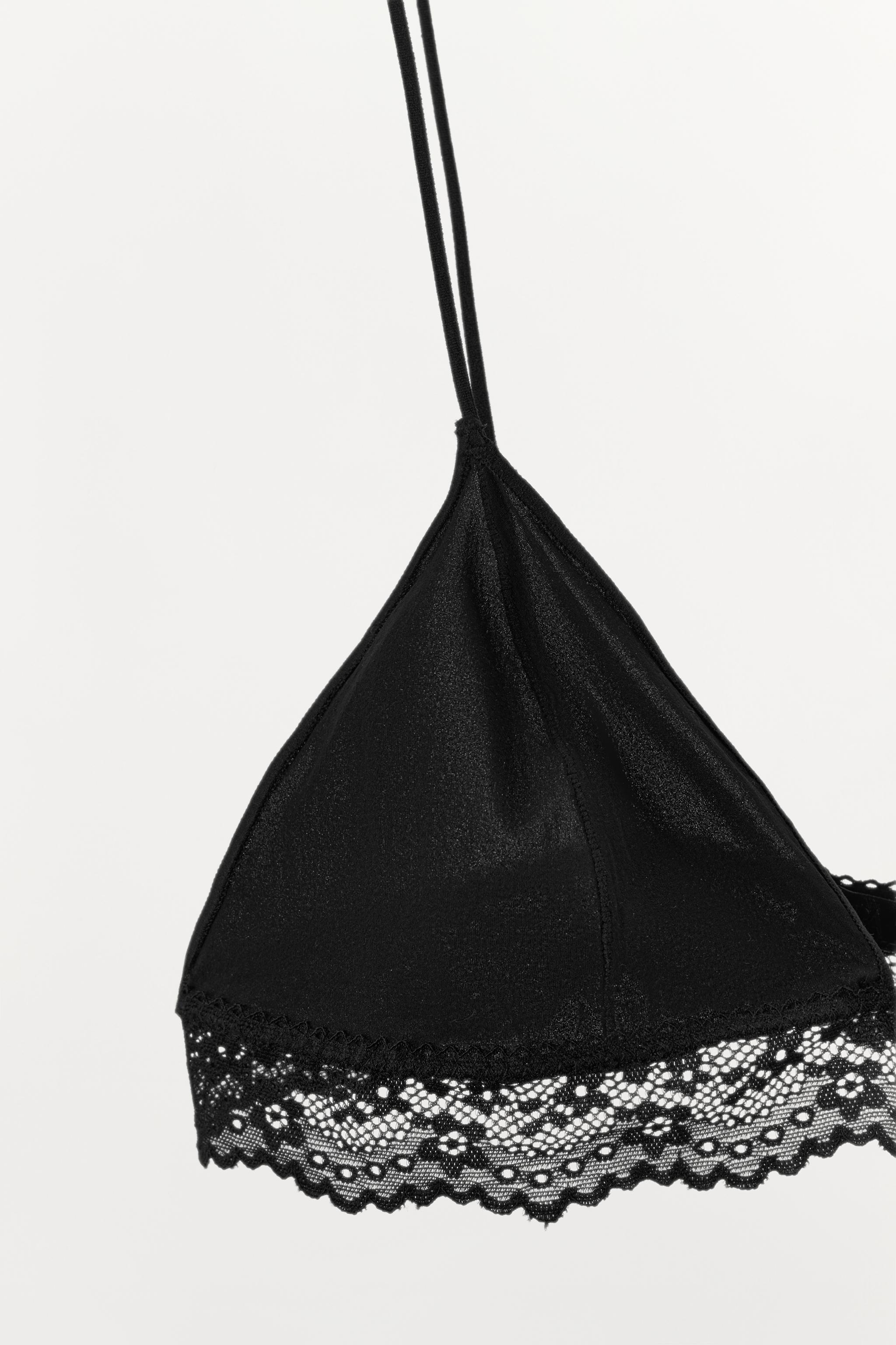 LACE TRIANGLE BRALETTE