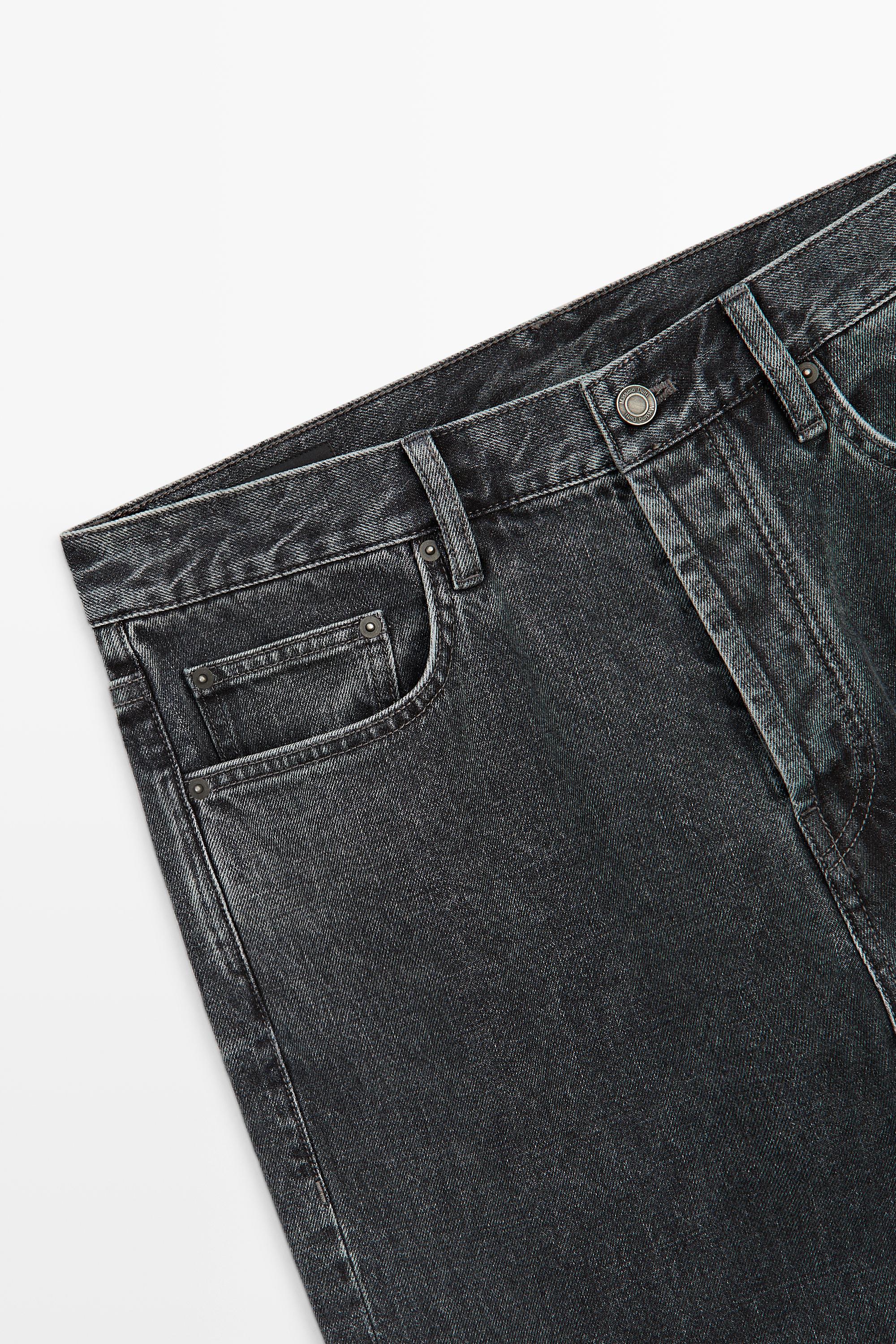 Straight-leg jeans