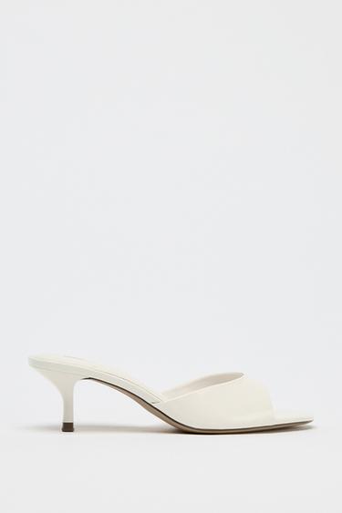 SANDALIA EFECTO ACHAROLADO - Blanco de Zara - Imagen 0