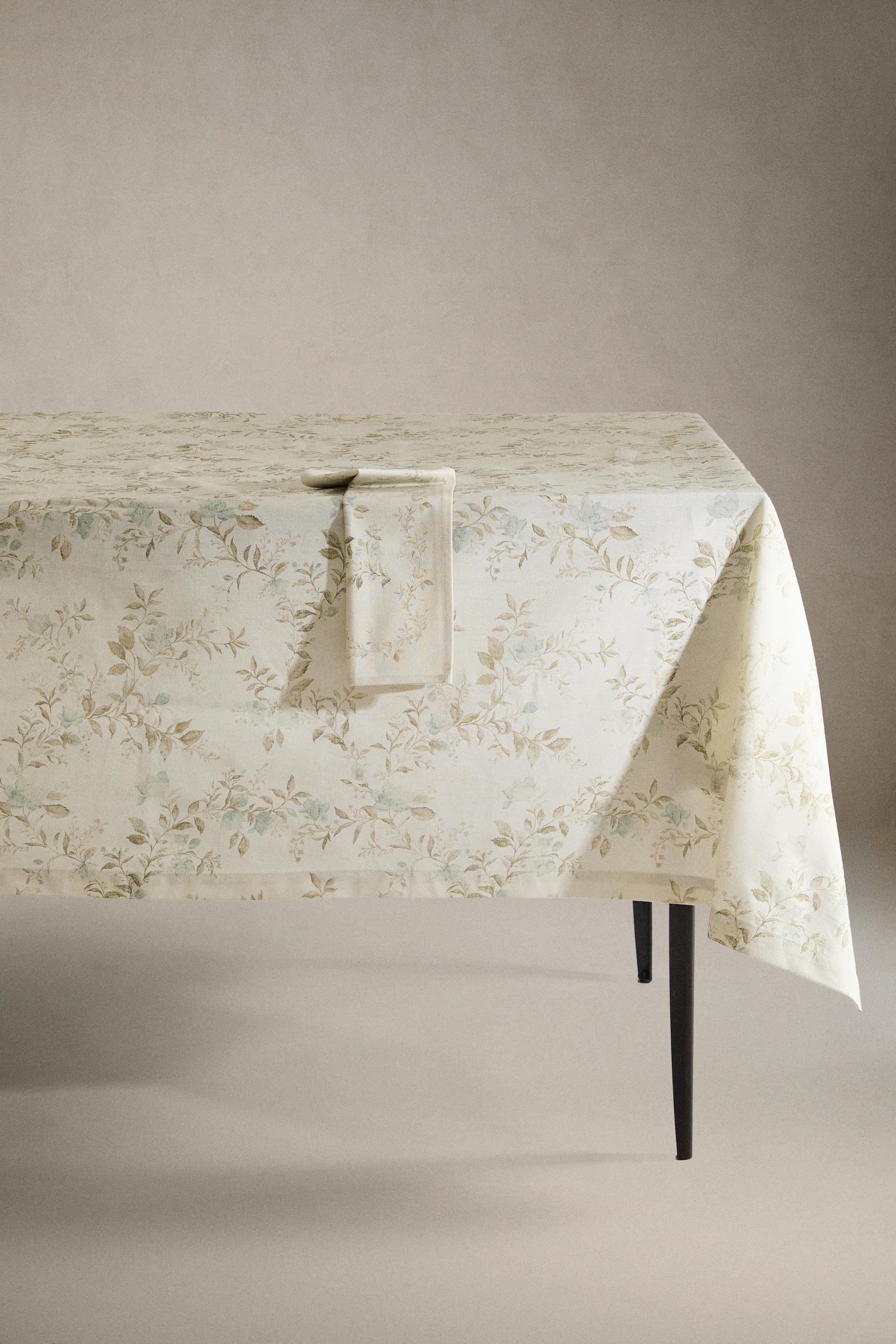 植物柄 テーブルクロス - ブルーイッシュ | ZARA Japan / 日本