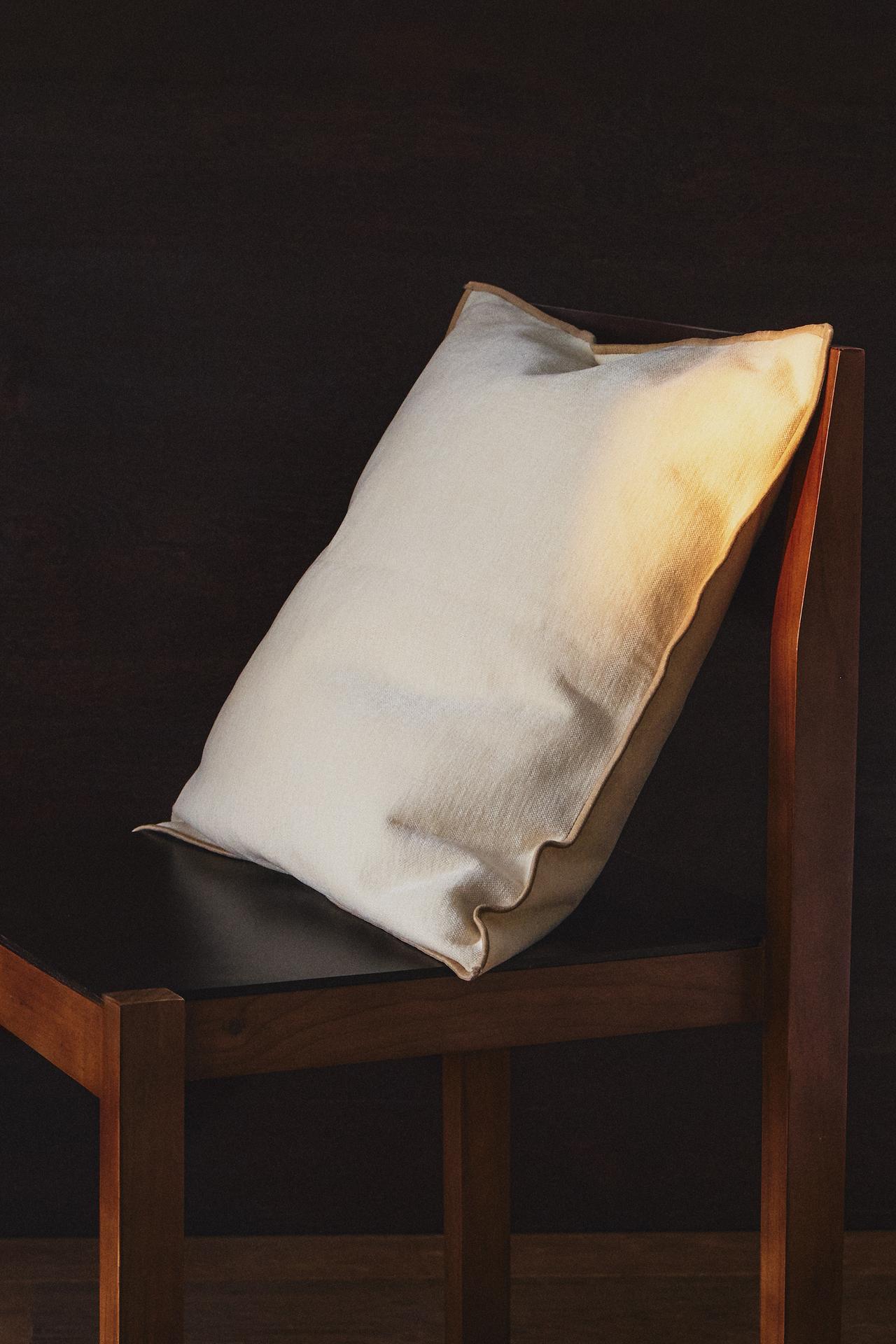 CHENILLE THROW PILLOW COVER — Ecru