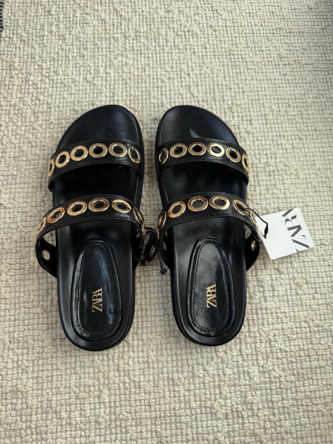 FLAT SLIDER SANDALS WITH APPLIQUÉS - Image 6