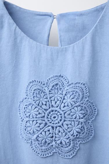 T-SHIRT FLOBO FLEUR BRODÉE - Bleu clair de Zara - Image 2