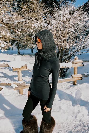 CAPUCHE EN MAILLE CANNELÉE - Gris anthracite de Zara