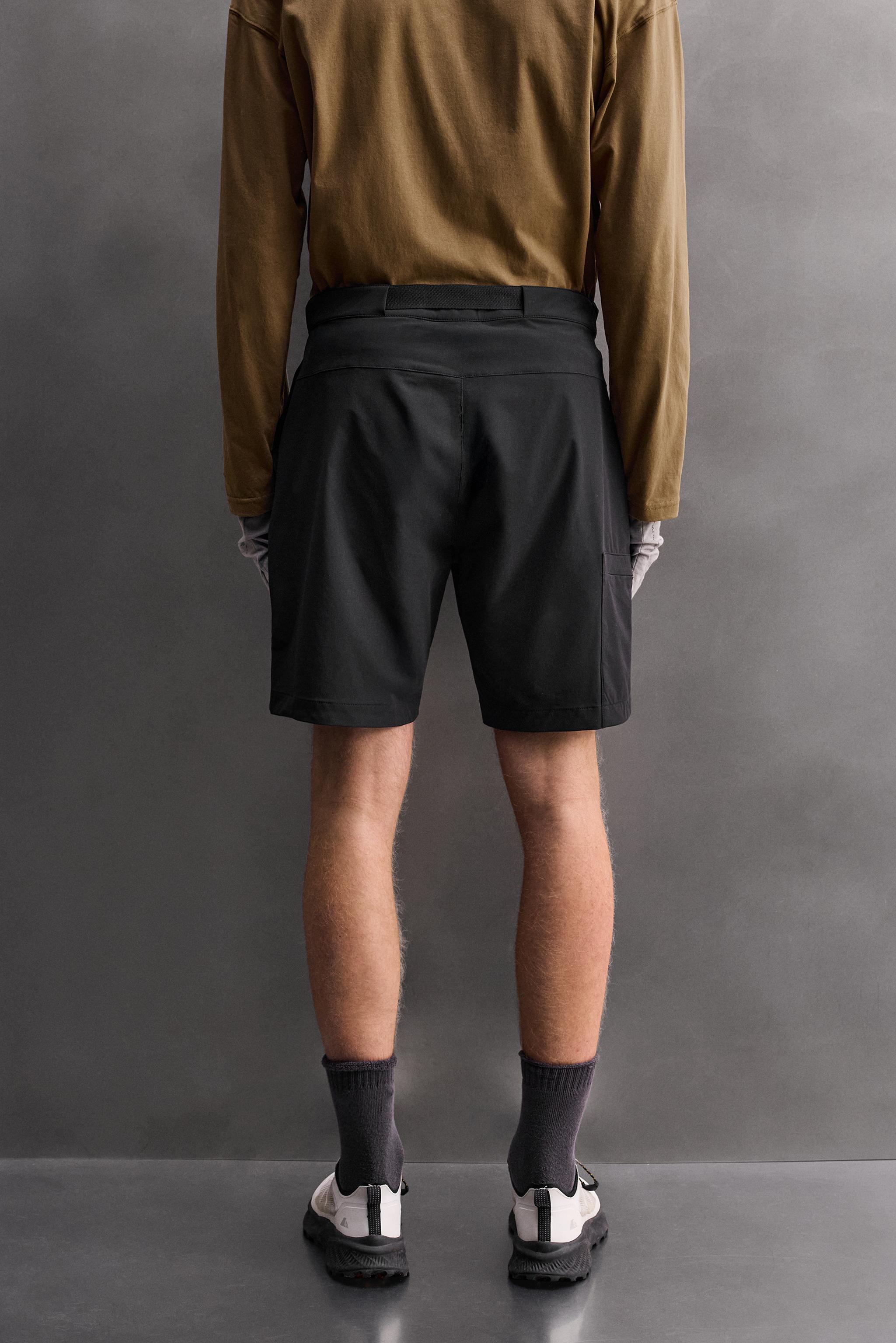 TECHNICAL CARGO SHORTS