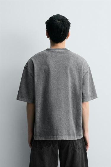 T-SHIRT RELAXED FIT FLAMÉ DÉLAVÉ - Anthracite foncé de Zara - Image 2