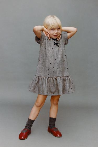 VESTIDO PATA DE GALLO TOPOS FLOCK LAZOS - Tostado de Zara