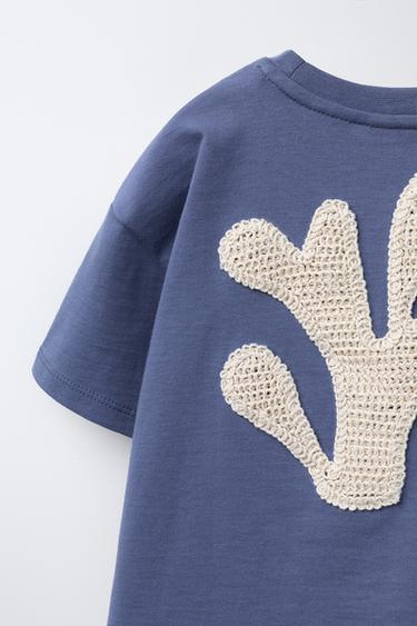 T-SHIRT AVEC APPLIQUÉ EN CROCHET - Bleu de Zara - Image 3