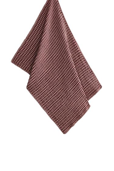 WAFFLE-KNIT COTTON KITCHEN TOWEL X COLLAGERIE - Rosas de Zara - Imagen 0