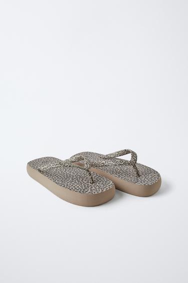 CLAQUETTES DE BAIN ANIMAL PRINT - Blanc écru de Zara - Image 1