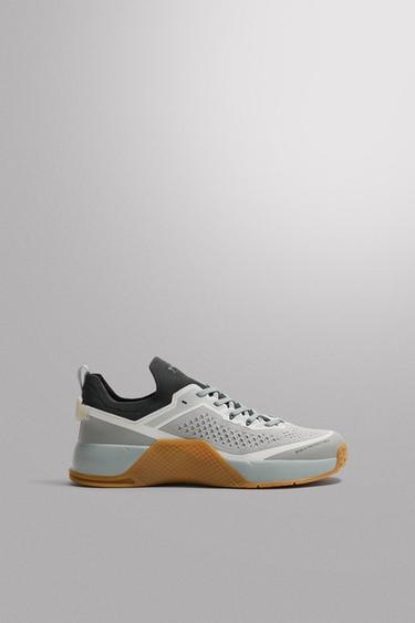ZAPATILLA DE ENTRENAMIENTO - Gris de Zara