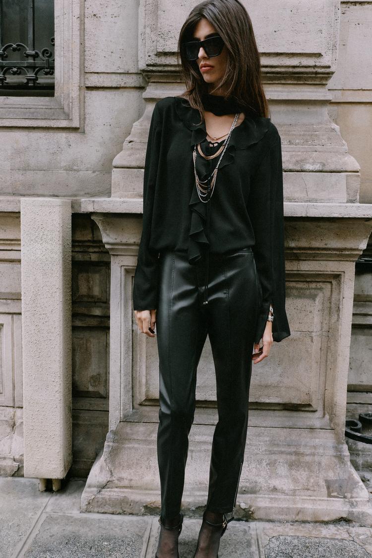 BOW AND RUFFLE BLOUSE