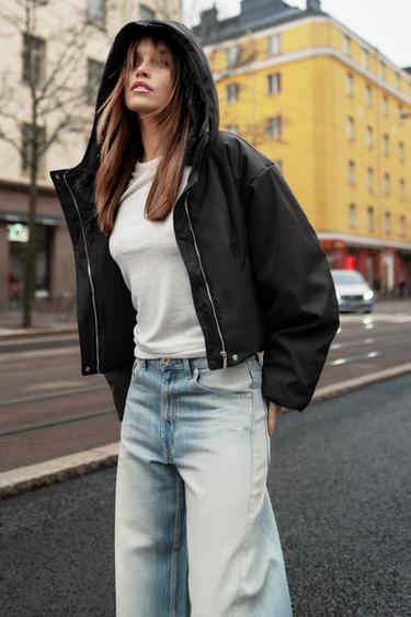 Zara TRF MID-RISE BAGGY BARREL JEANS - Light blue