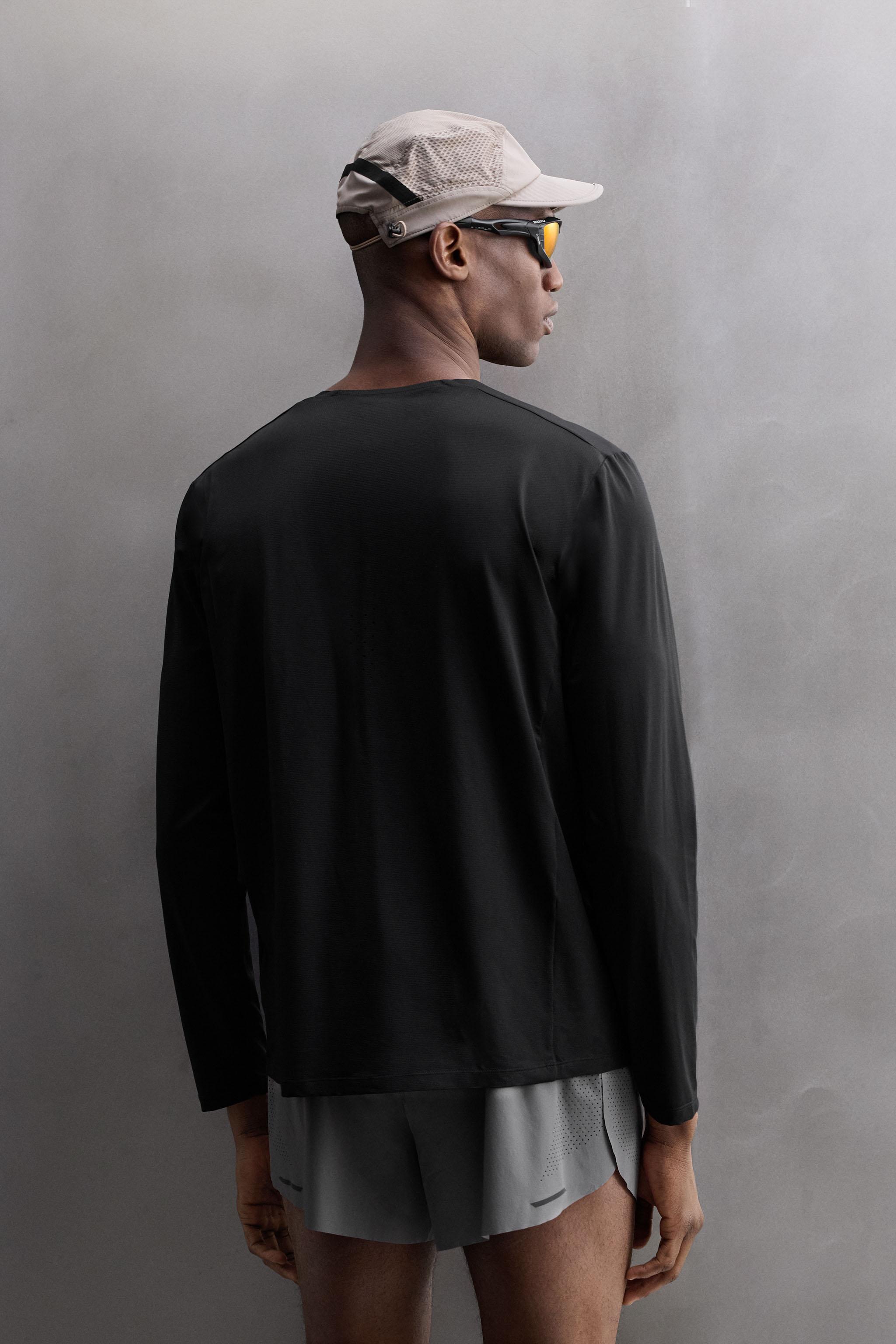 PERFORATED TECHNICAL T-SHIRT