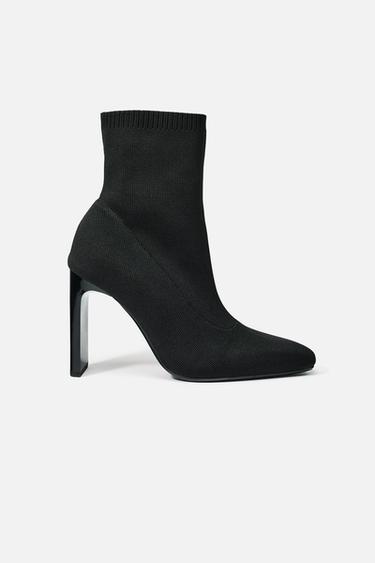 BOTÍN TACÓN TEJIDO - Negro de Zara